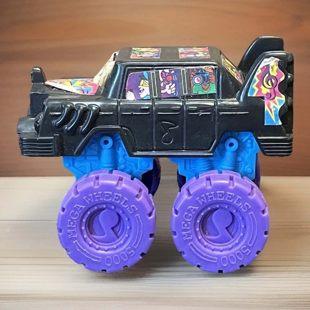 1995 Wendy's Mega Wheels Truck Black Purple Toy Happy Kid's Meal Vintage